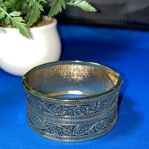 Boho/ hippie gold bracelet